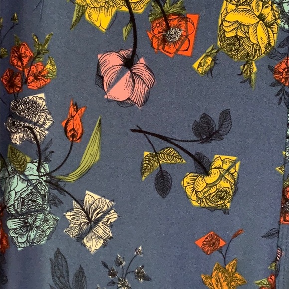 NWT Tall and Curvy LuLaRoe Leggings - Picture 3 of 4